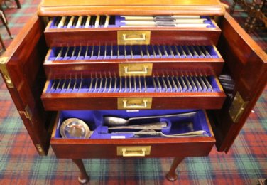 Silver Canteen (12 place Setting) in mahogany Canteen