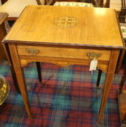 Victorian Rosewood Table with drop flaps