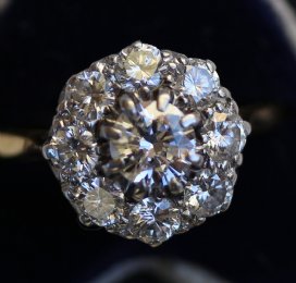 18ct Gold & Platinum Diamond Cluster Ring