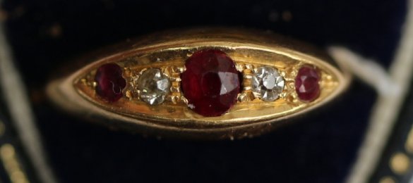 18ct gold,ruby & diamond Ring - SOLD
