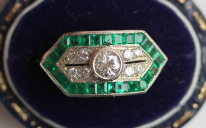Gold, Emerald & Diamond Ring