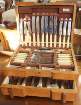 Art Deco Canteen of Cutlery