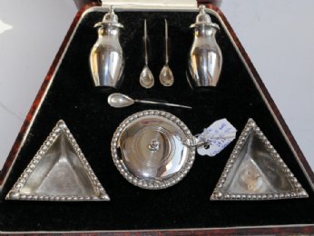 "TAPRAIN" Silver Cruet Set