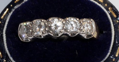 18ct Gold & Diamond Ring - SOLD