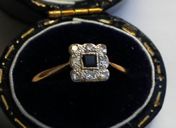 18ct Gold & Plat Sapphire & Diamond Ring
