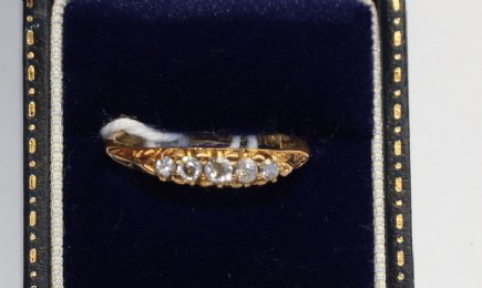 18ct Gold, Diamond Ring - SOLD