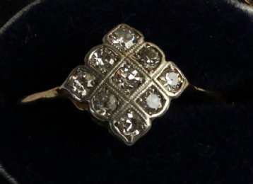 18ct Gold ,Diamond Ring C1900