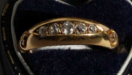 18ct Gold, Diamond Ring C1901