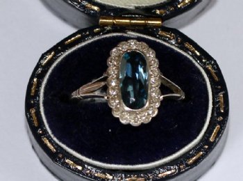 18ct Gold Edwardian Aquamarine & Diamond Ring