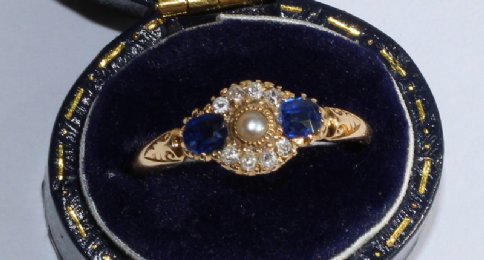 18ct Gold Sapphire, Pearl& Diamond Ring C1880