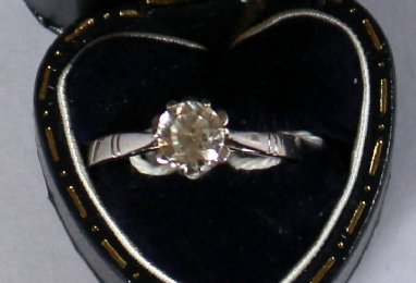 18ct Gold, White Sapphire Ring - SOLD