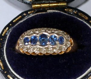 18ct Gold,Sapphire & Old Cut Diamond Ring