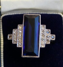 Art DecoPlatinum SetSapphire & Diamond Ring