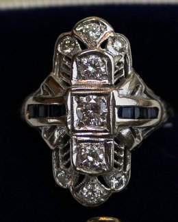 Gold,Sapphire & Diamond Ring