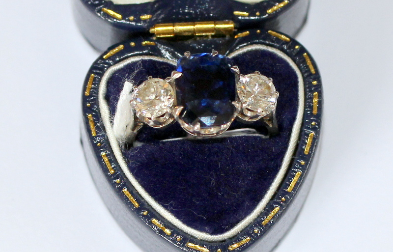 Platinum, Diamond & Sapphire Ring 